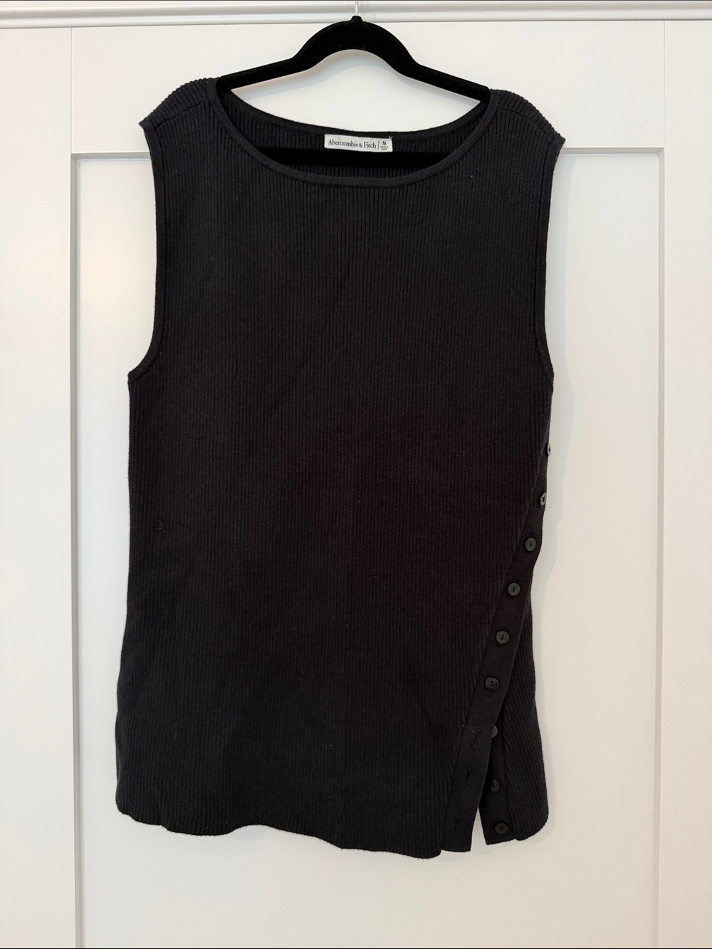 Abercrombie & Fitch Black Ribbed Sleeveless Tank Sweater with Side Buttons